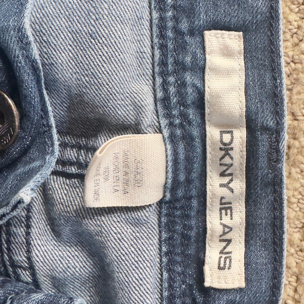 DKNY Light Blue Denim Jeans-Mens 34 x 30 straight legs
